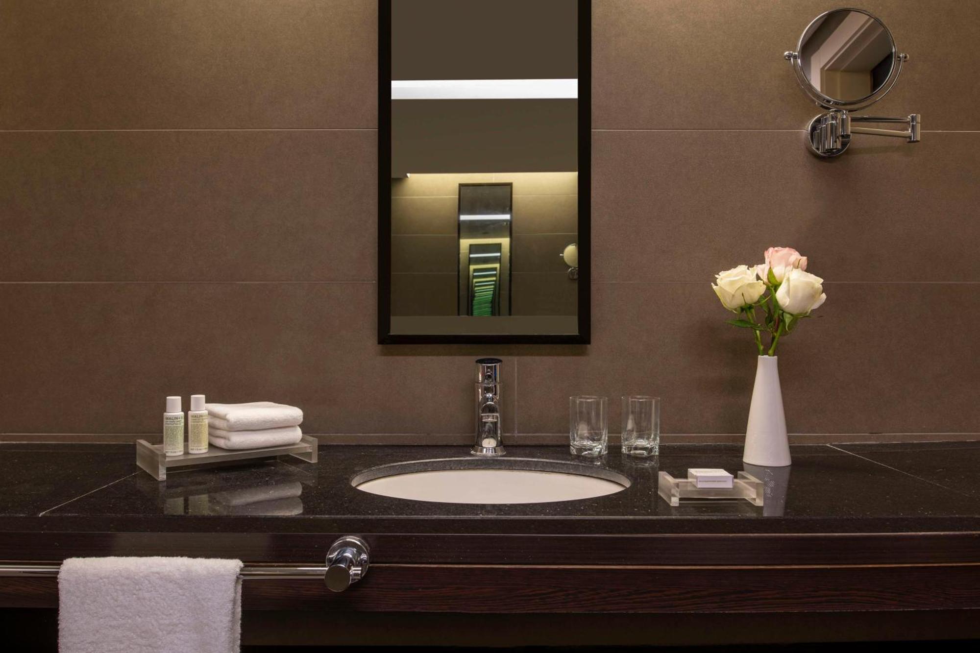 Bristoria Hotel Арбил Екстериор снимка
